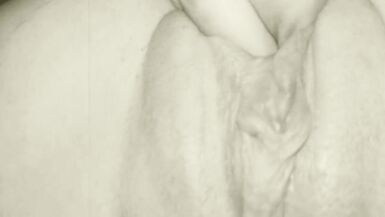 Fingerfuck my Wife Sun2fun et puis il frappe à la porte - 8 image