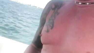 milf wife boat head fort myers florida - 3 image
