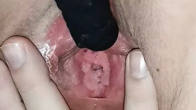 Orgasm ile yakın çekim vibratör mastürbasyonu - 1 image