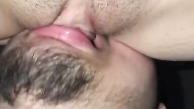 Baby dad makes baby mom queef