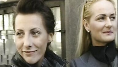 Nora + Barbara - so heiss sind die Maedels in Budapest - 2 image