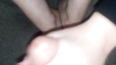 Cuming on feet of slut milf - 14 image