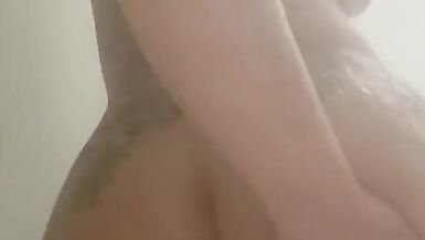 Toronto freckled tattood pawg takes a steamy shower - 14 image