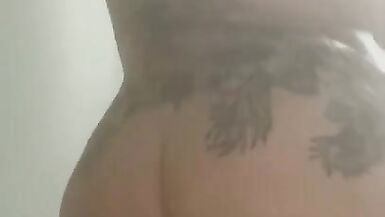 Toronto freckled tattood pawg takes a steamy shower - 5 image