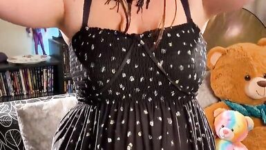 Maries frôle lorgasme tout en étant mannequin et en dansant - 5 image