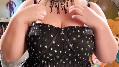 Maries frôle lorgasme tout en étant mannequin et en dansant - 8 image