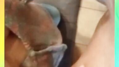 La femme perd son pari, fait une fellation à notre ami et avale du sperme. - 12 image