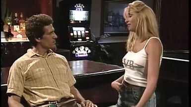 Guy pulls his pants down and gets a great blow job from sexy blonde - 1 image