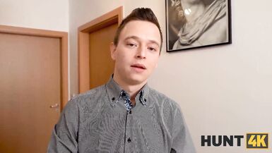 HUNT4K On Christmas lucky hunter manages to fuck friends dazzling GF - 4 image