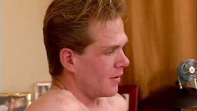 Bi-guy gets fucked in his ass and sucks on brunettes tits - 9 image
