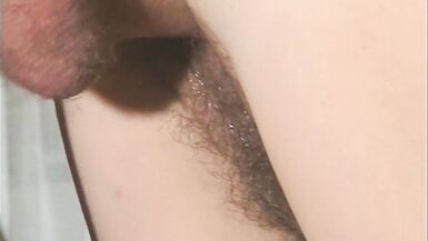 Kurvige Milf freut sich auf das Sperma - 12 image