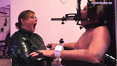 Dominatrix Mistress April - Lola at the abattoir - 5 image