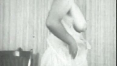 ダーク・ランタン・エンターテイメントが贈る、ヴィンテージ・タブー・ファミリー from My Secret Life, The Erotic Confessions of Victorian English Gentlemanのページです。 - 3 image