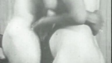 ダーク・ランタン・エンターテイメントが贈る、ヴィンテージ・タブー・ファミリー from My Secret Life, The Erotic Confessions of Victorian English Gentlemanのページです。 - 4 image