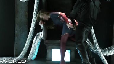 WickedParodies - Supergirl Seduces Braniac Into Anal Sex - 5 image