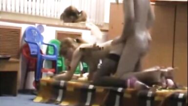 Je baise une prof de danse dans son club - 7 image