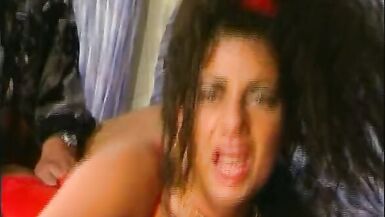 Ups in Auge gespritzt dick titten lilli 38 fickt fuer ihr leben gern - 9 image