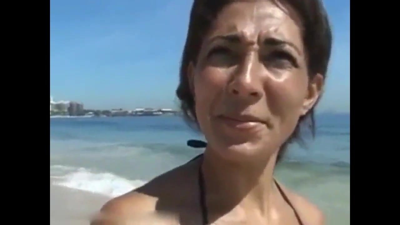 Fucking On The Beach In Rio - Nice Brazilian girl I met on the Beach at Zeenite