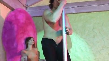 Tall redhead Milf gets ass fucked to creampie finish - 4 image