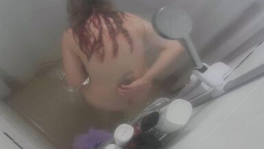 Mamma che fa la doccia telecamera nascosta - 14 image