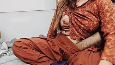 Pakistani mom Riding Anal On Her Cuckold Husband While She is Cutting Vegetables With Very Hot Clear Hindi Voice - 1 image