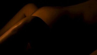 Heiße sinnliche und erotische Nahaufnahme von Sex in der Nacht mit Amateur Paar - 7 image