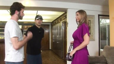 Hot MOM wird vom Fensterputzer anal gefickt - 2 image