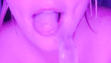 BBW Dusche Tease - 12 image