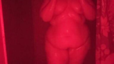 BBW Dusche Tease - 3 image