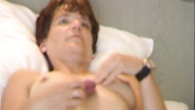 MILF alleine im Sexhotel - 3 image