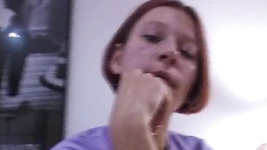 Joven milf primera vez delante de la cámara - 4 image