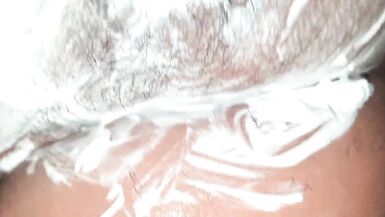 Shaving my fat pussy - 9 image