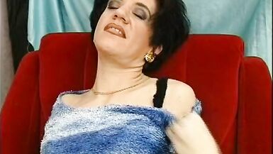 Milf get fucked so deep in her wet pussy - 3 image