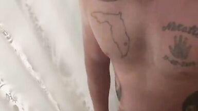 WIE MAN EINEN MANN BEHANDELT
