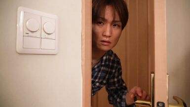 Beautiful mother and sensual juice Berokisu explosive sweat conceived sexual intercourse Natsumi Arakaki - 2 image