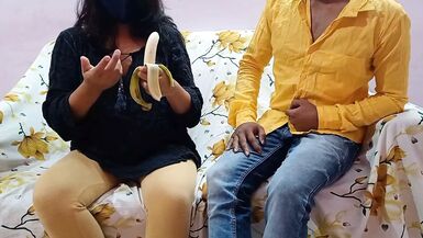 Desi Jija Sali Especial Banana Sexo Indio XXX Porno Con Claro Hindi Audio - 1 image