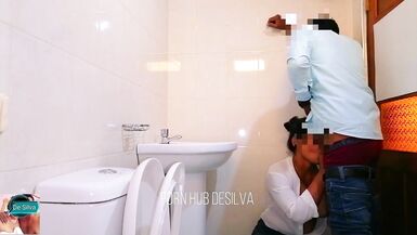 Quick Fuck With My Office Hot sexy Girl in The Office Bathroom - 4 image