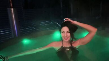 Solo in the bathroom and orgasm from fisting - 3 image