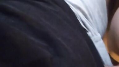 Les amis aident les amis