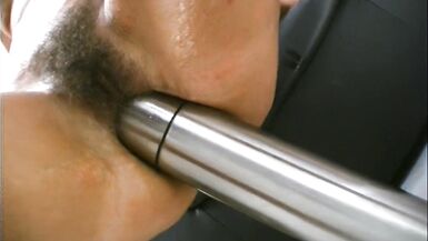 Mit extrem grossen Sachen die Fotze gefistet - 8 image