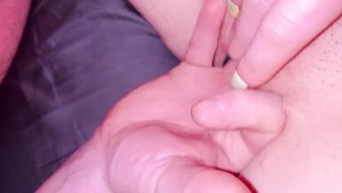 ¡¡¡Esposa caliente consigue Finger Fucked y Cream-pied por Hubby!!! - 10 image