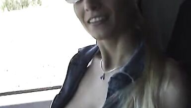 Cocksucking blonde takes on a stud's cock in a car - 3 image
