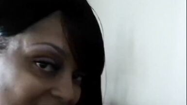 Belle BBW ebony parlano con la telecamera dietro le quinte - 6 image