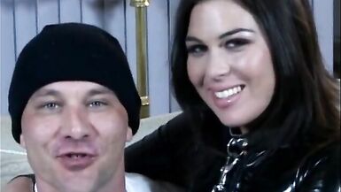 Curvy bitch in latex gets fucked and trashed by ass drillers - 2 image