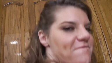 Milf inder Kueche Interracial BBC - 7 image