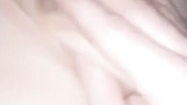 Hubby fuck his wife with hand - 4 image