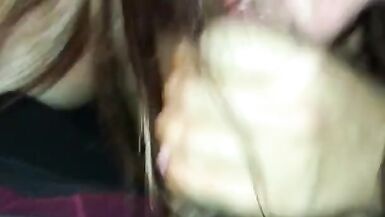 Donna russa che succhia e si masturba sulla BBC - 7 image