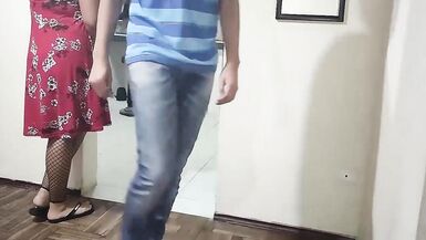 Cocufier la femme de mon meilleur ami pendant quelle est dans la cuisine Quelle bonne femme elle a !