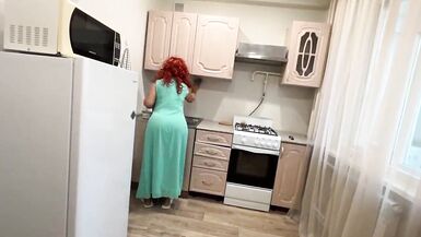 Mom with a big ass satisfied her son with her anal in the kitchen - 2 image