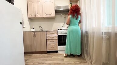 Mature lady with big ass got on her knees and allowed anal sex - 3 image
